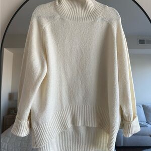 Double Zero Cream Turtleneck Sweater